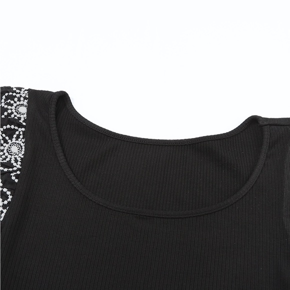 🔥🔥Black Flower Puff Sleeve Ribbed Knit Top - Picture 6 of 7